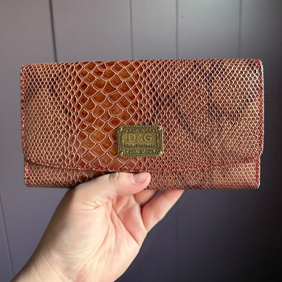 Vintage Handbags - Faux Snake Print Wallet – Red Interior – Multi-Card Slots